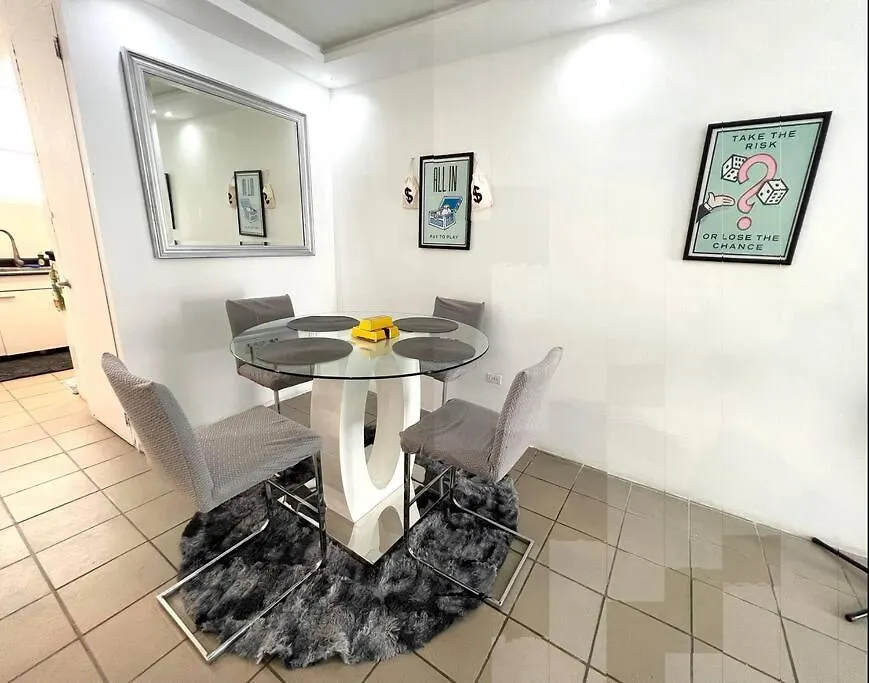 Monopoly 2 Bedroom Condo Near Beach W/Pool/Parking San Juan 0*,  Puerto Rico