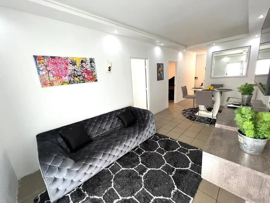 Monopoly 2 Bedroom Condo Near Beach W/Pool/Parking San Juan